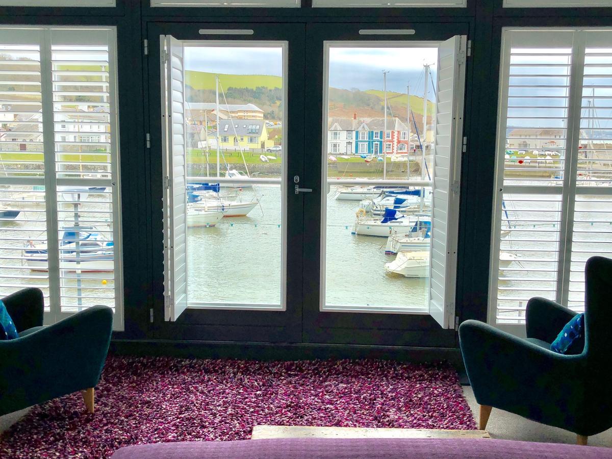 Harbourmaster Hotel Aberaeron Exterior foto